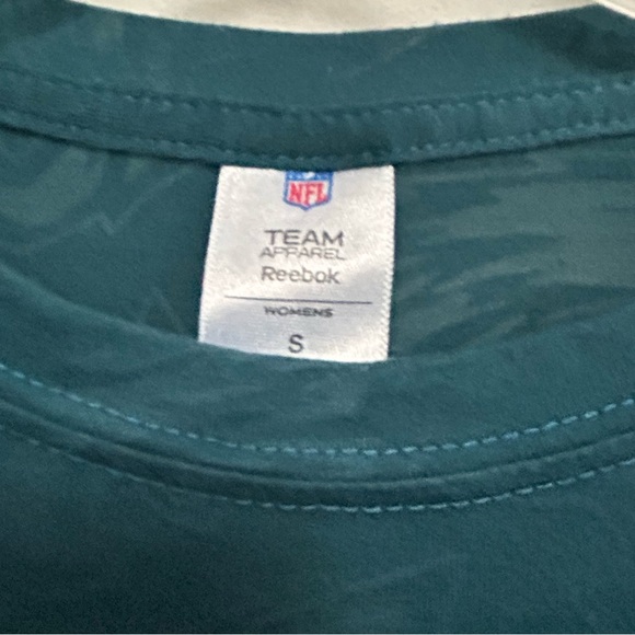 Philadelphia Eagles Official Sheer Embroidered T-shirt - Picture 3 of 8